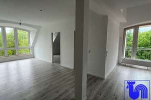 Als Kapitalanlage: Schicke Stadtwohnung auf 2 Ebenen mit Achalmblick – Die vollständige Adresse der Immobilie erhältst du vom Anbieter., 72764 Reutlingen-Mitte, Reutlingen – Vorschaubild 2
