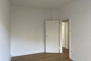 Ruhige sanierte Hofgartenwohnung in zentraler Lage   – Raiffeisenstrasse 2, 30161 List, Hannover – Vorschaubild 11