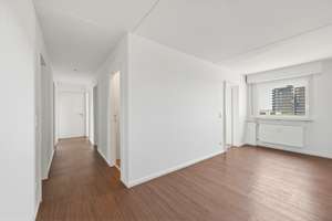 Penthouse-Feeling: Schöne 4-Zimmer-Wohnung mit Blick in den Wald – Die vollständige Adresse der Immobilie erhältst du vom Anbieter., 70469 Hohe Warte, Stuttgart – Vorschaubild 10