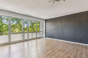 Großzügige 1-Zimmer-Wohnung mit großem Balkon und weitläufiger Fensterfront im Zentrum-Nord – 4105 Zentrum-Nord, Leipzig – Vorschaubild 9