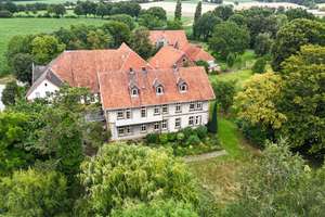 Größe, die beeindruckt – Anwesen mit Seltenheitswert – Die vollständige Adresse der Immobilie erhältst du vom Anbieter., 33829 Borgholzhausen – Vorschaubild 4