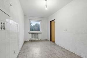 Attraktive 2-Zimmer-Wohnung mit Loggia und Tiefgaragenstellplatz in Sürth – Die vollständige Adresse der Immobilie erhältst du vom Anbieter., 50999 Sürth, Köln – Vorschaubild 4