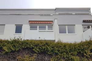 AB SOFORT FREI:  Ruhige & helle 2 Zimmer   (50m²)  Wohnung mit großem Südbalkon