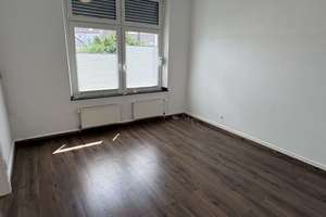 Großzügige 4-Zimmer-Wohnung mit großer Dachterrasse in Mönchengladbach – Die vollständige Adresse der Immobilie erhältst du vom Anbieter., 41236 Rheydt, Mönchengladbach – Vorschaubild 6