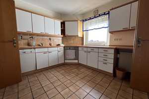 Doppelhaushälfte mit herrlichem Garten in Kassel-Nord – Kassel – Vorschaubild 4