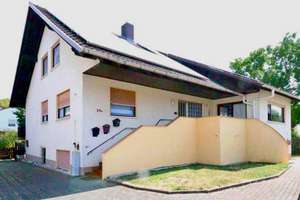 5-Familienhaus - attraktives Investment – Landwehrstraße 59a, 63667 Nidda – Vorschaubild 1