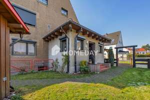 Zwei Wohnbereiche, ein Zuhause - Charmante Doppelhaushälfte mit Einliegerwohnung, Garten und Pool – 51373 Küppersteg, Leverkusen – Vorschaubild 2