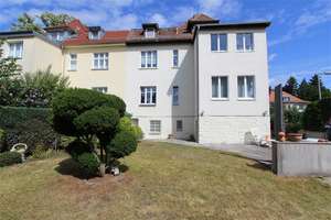30er-Jahre-Mehrfamilienhaus in Karlshorst - 4 Wohnungen und Südgarten!