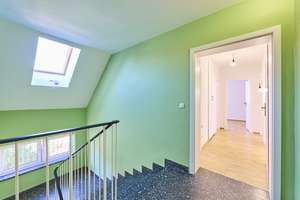 Lichtdurchflutete Dachgeschosswohnung in Untergiesing – Die vollständige Adresse der Immobilie erhältst du vom Anbieter., 81543 Siebenbrunn, München – Vorschaubild 2
