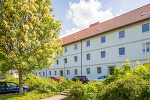 Balkon zum begrünten Innenhof – Försterstr. 13, 39112 Magdeburg – Vorschaubild 1
