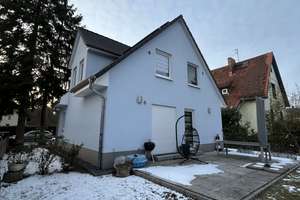 Neuwertiges Einfamilienhaus mit 4 Zimmern in Berlin-Mahlsdorf