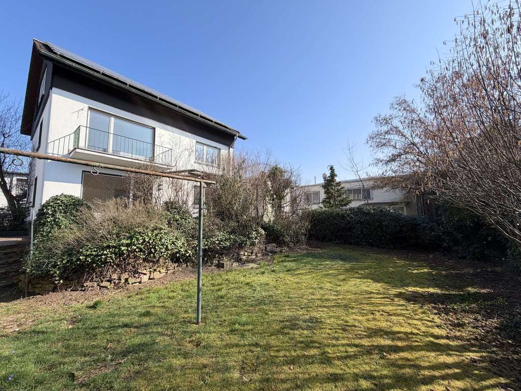 Immobilie in Plankstadt - Plankstadt: Einfamilienhaus mit Charme und Charakter - Gestalten Sie es nach Ihren Wünschen - Bild 1