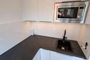 Erstbezug nach Komplettsanierung - voll möbliertes Apartment in U-Bahn-Nähe (U3) – Die vollständige Adresse der Immobilie erhältst du vom Anbieter., 81476 Forstenried, München – Vorschaubild 6