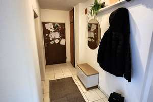 Hell, stadtnah und ruhig - moderne 2,5 Whg mit Balkon, bezugsfertig renoviert