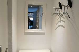Möblierte 2-Zimmer-Wohnung im Zentrum Metzingens – Schönbeinstrasse 12, 72555 Metzingen – Vorschaubild 3