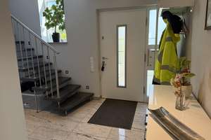 Stilvolles Wohnen in Brachttal – Doppelhaushälfte mit Wärmepumpe und Wohlfühlambiente – Die vollständige Adresse der Immobilie erhältst du vom Anbieter., 63636 Brachttal – Vorschaubild 4