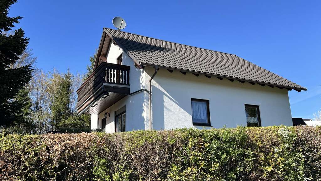Immobilie in Bockau - Wohntraum mit wunderschönem Ausblick - Bild 3