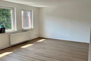 3 Zimmer mit Balkon zur Rückseite - ruhig und doch mitten drin!