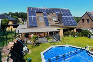 Innovatives Wohnen in Much – Stilvolles Haus mit Einliegerwohnung und PV-Anlage – Die vollständige Adresse der Immobilie erhältst du vom Anbieter., 53804 Much – Vorschaubild 1