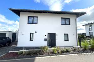 Modernes Einfamilienhaus (KfW-Effizienzhaus 40+) in Morsbach/ Lichtenberg! – Die vollständige Adresse der Immobilie erhältst du vom Anbieter., 51597 Morsbach – Vorschaubild 3