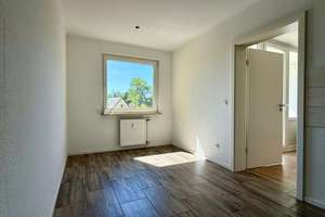 Hell & zentral in Porz: 3 Zimmer, 2 Bäder, Balkon & Aufzug – 51143 Porz (Ortsteil), Köln – Vorschaubild 7