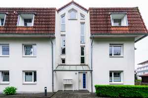 Lichtdurchflutetes 2-Zimmer-Wohnhighlight mit Balkon in Südlage-stilvoll wohnen. Sackgassenendlage. – Albertus-Magnus-Straße 20a, 42719 Solingen – Vorschaubild 2