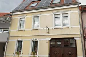 Ruhiges Wohnen in begehrter Lage mit möglichen Zusatzeinnahmen in Reilingen – Die vollständige Adresse der Immobilie erhältst du vom Anbieter., 68799 Reilingen – Vorschaubild 1