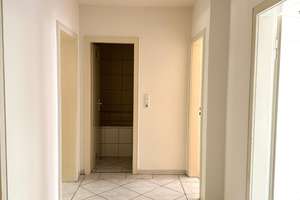 3-Zimmerwohnung mit kleinem Balkon zu vermieten – Die vollständige Adresse der Immobilie erhältst du vom Anbieter., 75175 Au, Pforzheim – Vorschaubild 3