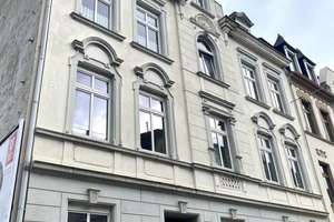 *** Renovierte 2-Zimmer-Wohnung im 2 OG-modern & einladend ***