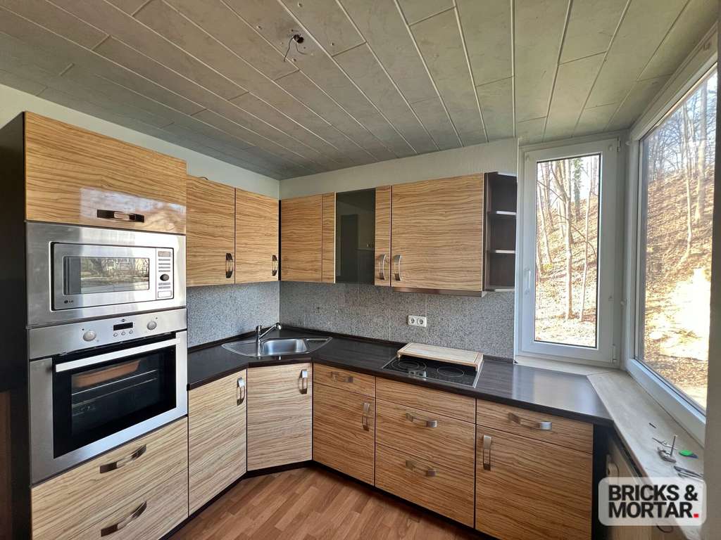 Immobilie in Kempten (Allgäu) - Zentrale 2-Zimmer-Wohnung mit Südbalkon und TG-Stellplatz - Bild 2