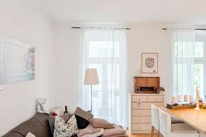 HOMESK - Altbaucharme in Berlin-Mitte | Lichtdurchflutete 2-Zimmer-Wohnung nahe Rosenthaler Platz – Zehdenicker Straße 16, 10119 Mitte (Ortsteil), Berlin – Vorschaubild 4