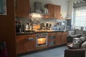 Charmantes Reihenmittelhaus in Gladbeck-Zweckel, modernisiert, gemütlich, mit Garten und Garagen – Die vollständige Adresse der Immobilie erhältst du vom Anbieter., 45966 Gladbeck – Vorschaubild 2