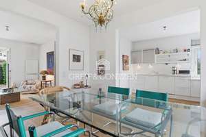 Familienfreundliches Reihenendhaus mit Südgarten und Dachstudio in Mehlem