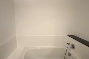 NEU modernisierte 2 Zimmer Wohnung mit Einbauküche – Richard-Sorge-Str. 52, 10249 Friedrichshain, Berlin – Vorschaubild 16