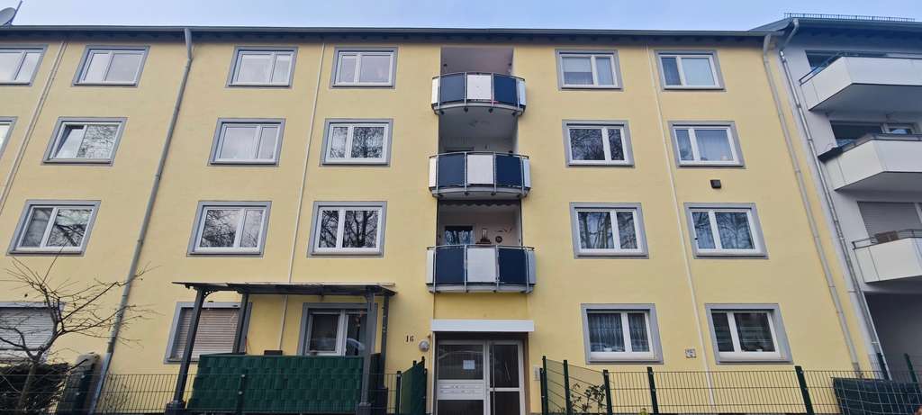 PROVISIONSFREI!!! Sanierte 3-Zimmer Wohnung in Aschaffenburg Stadtmitte