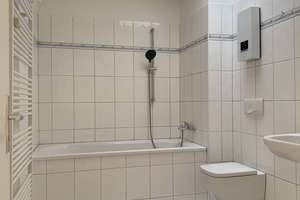 Bezugsfreie, vollständig sanierte 3-Zimmer-DG-Wohnung mit Balkon in Weißensee – Berliner Allee 253, 13088 Weißensee, Berlin – Vorschaubild 6
