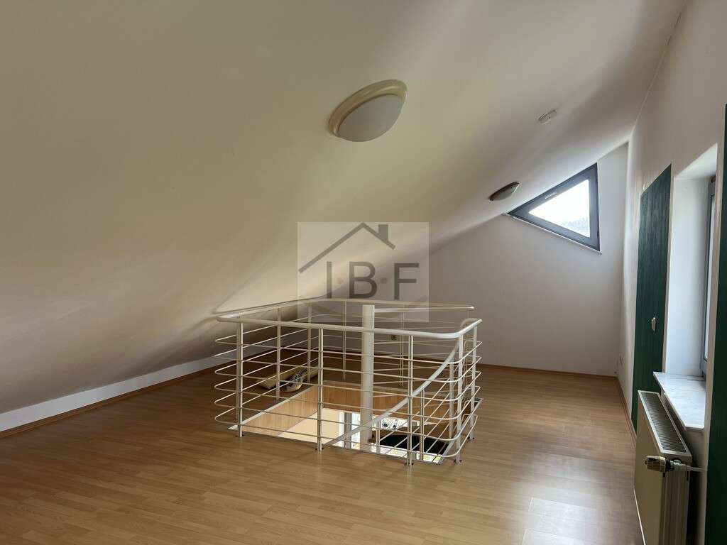 Immobilie in Freudenberg - Gepflegtes Wohn- und Geschäftshaus in Freudenberg-Lindenberg - Bild 0