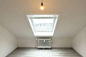 teilrenovierte schöne 2,5-Zimmer Maisonettewohnung in Wuppertal-Barmen mit Balkon – Ferdinand-Thun-Straße 7, 42289 Heckinghausen, Wuppertal – Vorschaubild 13
