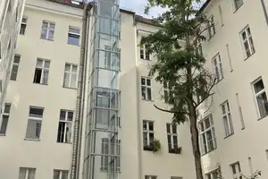 Vor einem Jahr  renovierte und modernisierte EG-Wohnung mit Terrasse 2 Minuten vom Savignyplatz – Charlottenburg, Berlin, 10623 Berlin – Vorschaubild 3