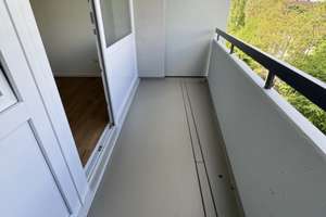 1-Zimmer-Wohnung mit Balkon in Mehrgenerationenhaus – ideal für Studierende – Burgstraße 74, 51103 Vingst, Köln – Vorschaubild 2