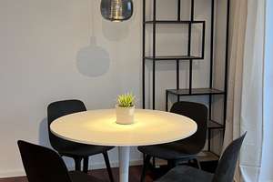 Voll möblierte 2-Zimmer-Wohnung im 14. OG mit Panorama-Balkon in Schwabing – Die vollständige Adresse der Immobilie erhältst du vom Anbieter., 80804 Am Luitpoldpark, München – Vorschaubild 4
