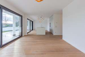 Energieeffizienz A+: Moderne Wohnetage mit großem Garten – 60388 Bergen-Enkheim, Frankfurt am Main – Vorschaubild 1