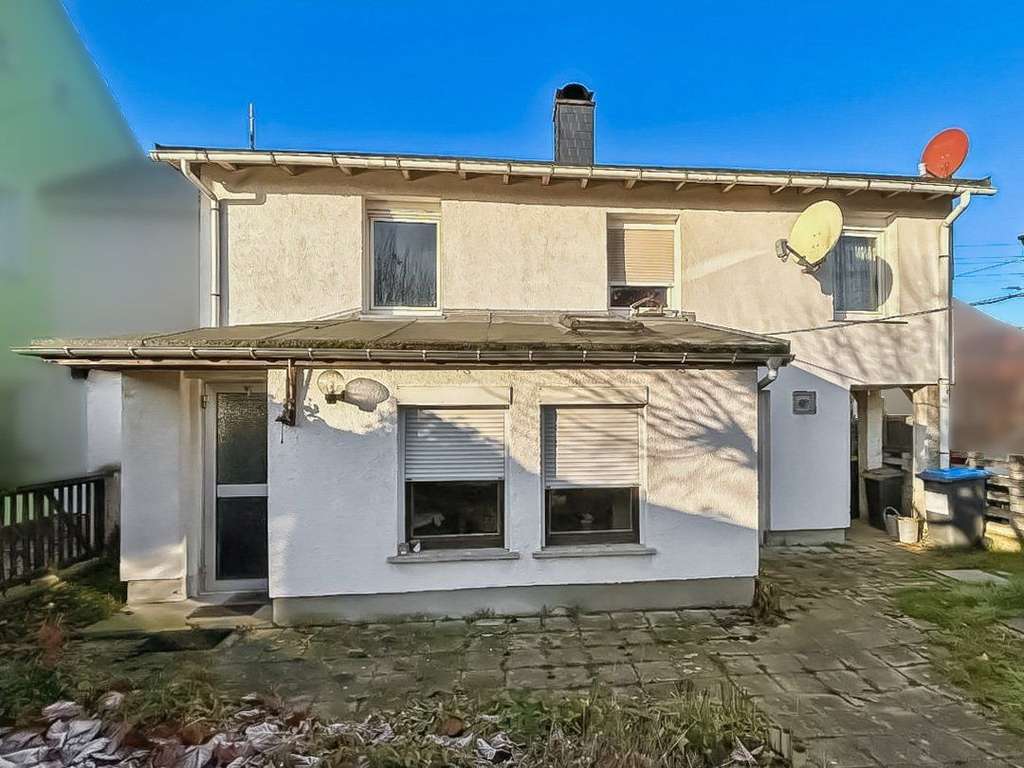 Immobilie in Schkeuditz - Sanierungsbedürftiges Haus mit 5 Zimmern und großem Garten in ruhiger Lage von Schkeuditz - Bild 3