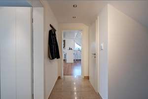 Möbliert: Schöne Dachgeschosswohnung in Lerchenau – Die vollständige Adresse der Immobilie erhältst du vom Anbieter., 80935 Lerchenau-Ost, München – Vorschaubild 9