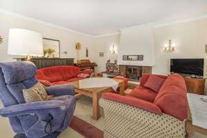 Bremen-Oberneuland; großzügiges Einfamilienhaus in ruhiger Wohnstraße mit Ausbaureserve – Die vollständige Adresse der Immobilie erhältst du vom Anbieter., 28355 Oberneuland, Bremen – Vorschaubild 10