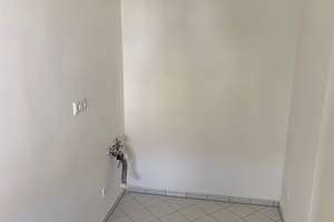 Geräumige 2,5 Zimmer Wohnung mit Balkon – Schönweißstr. 14 C, 90461 Hummelstein, Nürnberg – Vorschaubild 2