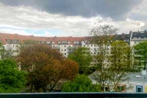 Ruhige 2 Zimmer Wohnung mit riesigem Balkon und Tiefgarage in Derendorf