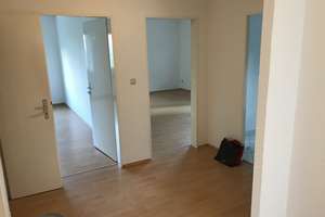 Schöne 3-Zimmer-Wohnung  in Friedrichsdorf-Seulberg | Balkon + Aufzug | EG-HP | 0.4 – 61381 Friedrichsdorf – Vorschaubild 8