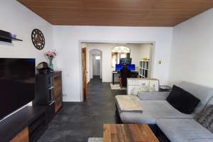 2,5-Zimmer-Altbau-Wohnung mit Balkon, Kray-Süd – Zum Oberhof 00, 45307 Kray, Essen – Vorschaubild 2