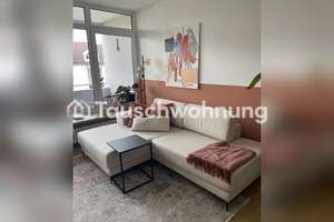 Tauschwohnung: Große, gut geschnittene 4 Zimmer Wohnung mit EBK + Balkon